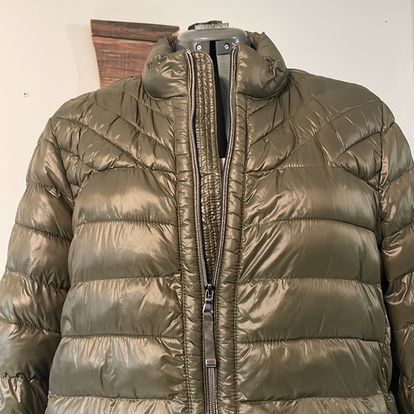 Gap Army Green Packable Down Alternative Jacket in XXL - Picture 2 of 6